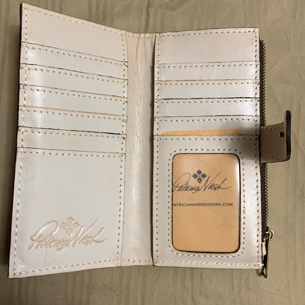 Patricia Nash Nazari wallet